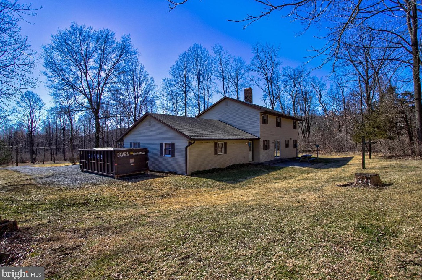 351 Cocalico Rd, Robesonia PA 19551-9224 exterior