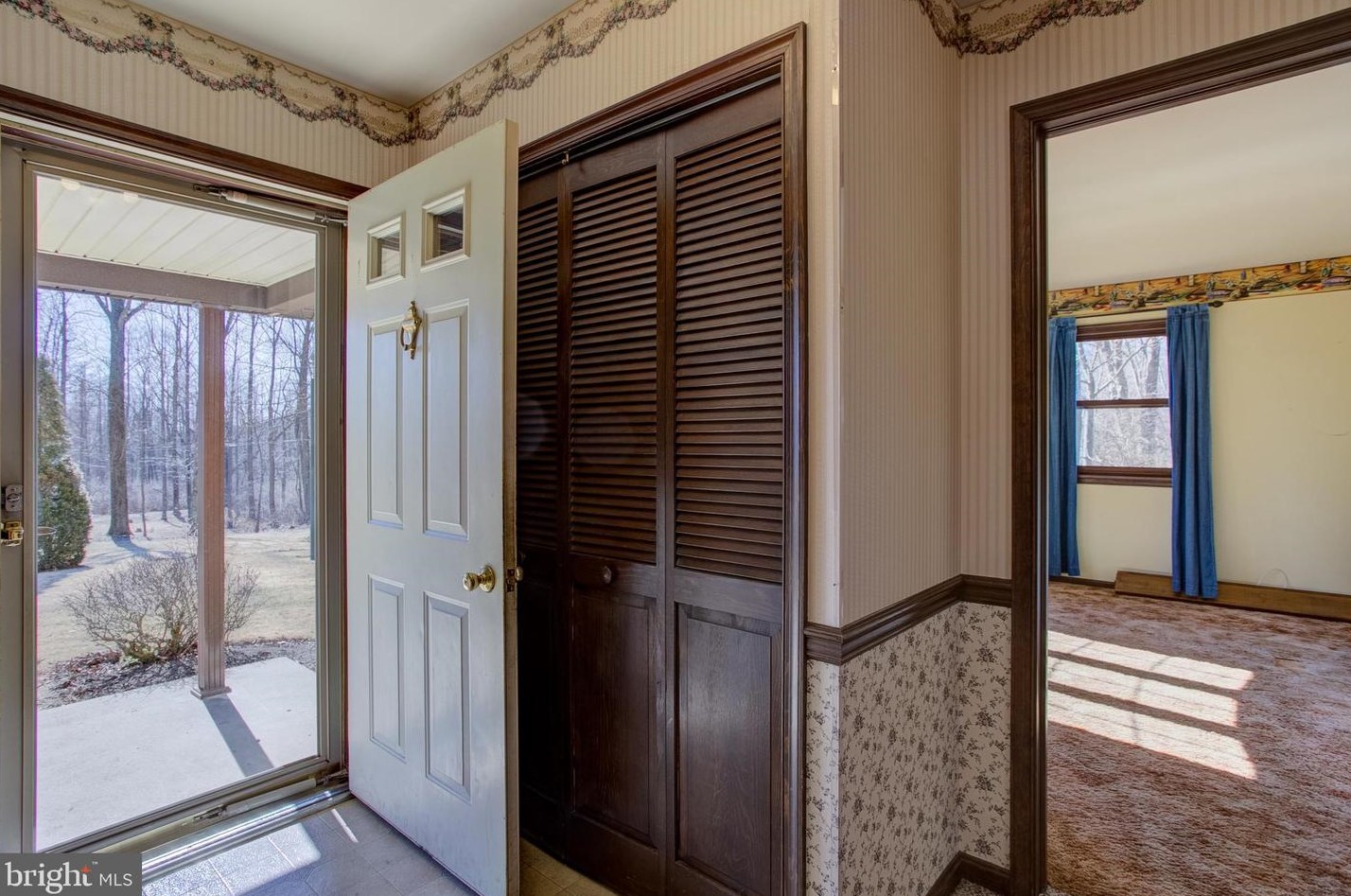 351 Cocalico Rd, Robesonia PA 19551-9224 exterior