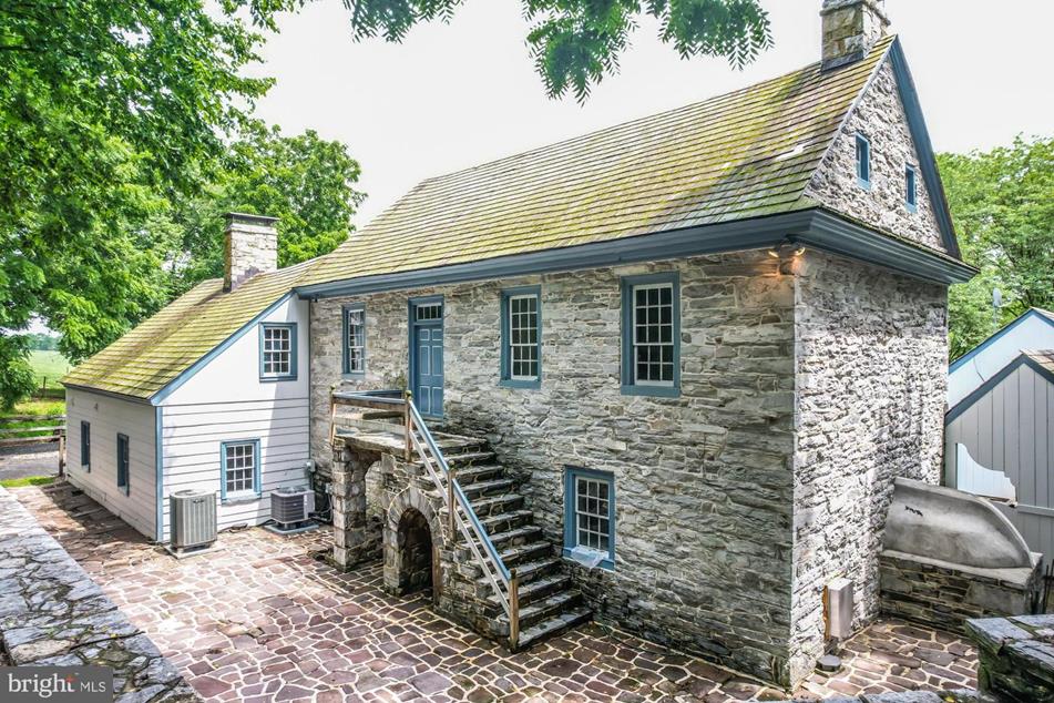 382 N Locust St, Myerstown, PA 17067 MLS PALN2005884 Coldwell Banker