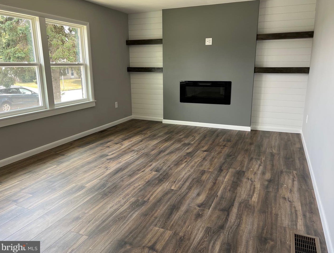 1827 Martin Dr, Lebanon PA  17046-1830 exterior