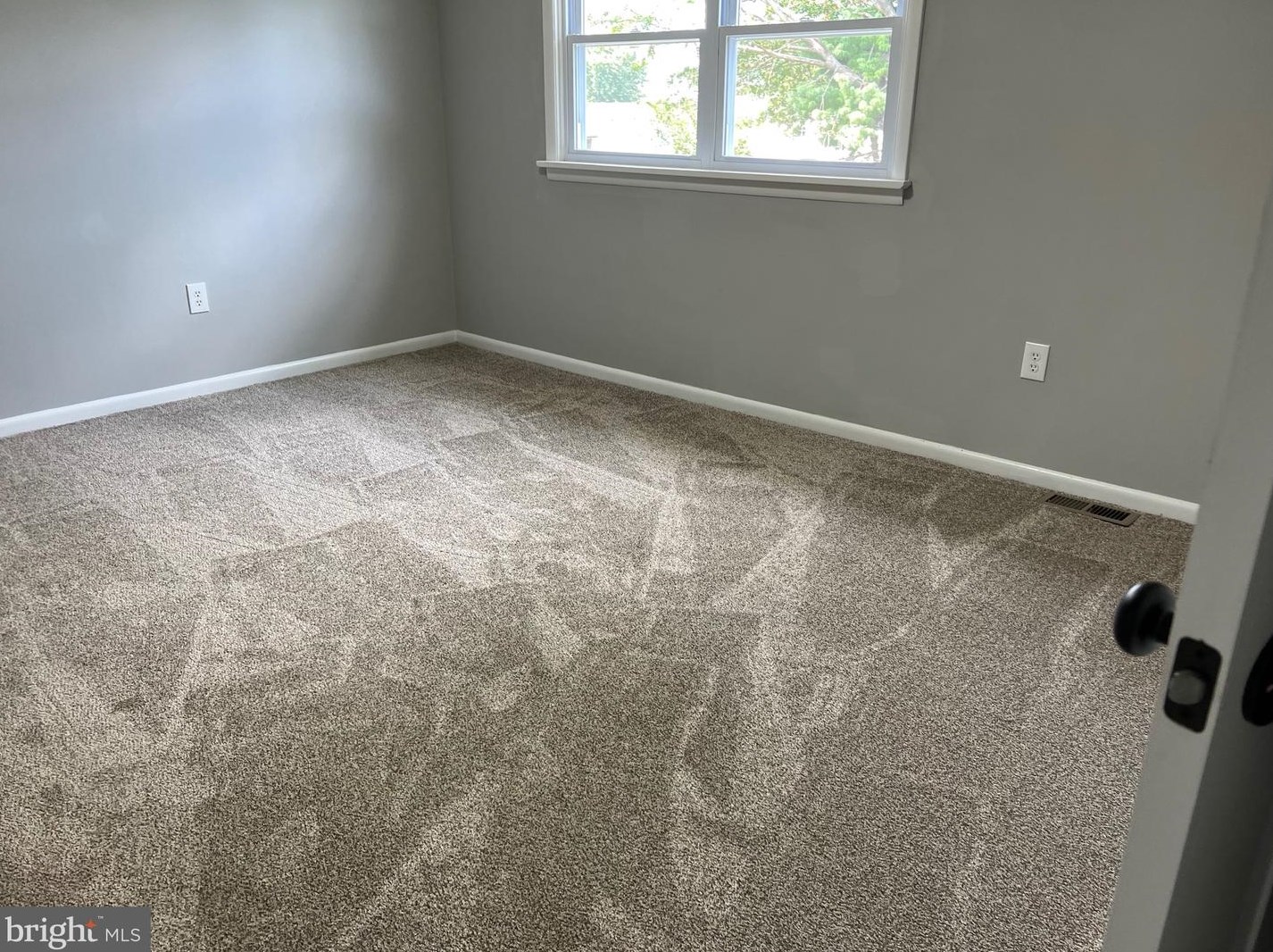 1827 Martin Dr, Lebanon PA  17046-1830 exterior