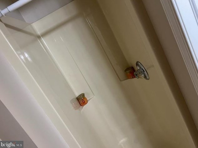 1402 Weavertown Rd, Lebanon PA  17046-2275 exterior