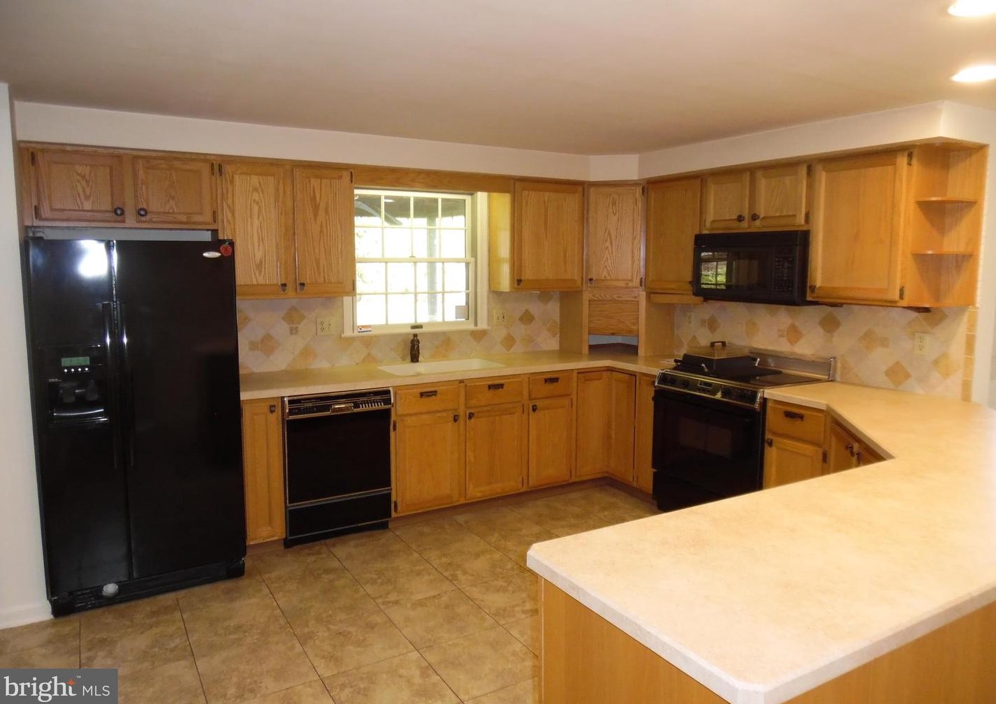 230 Swatara Cir, Bordnersville PA  17038-9729 exterior