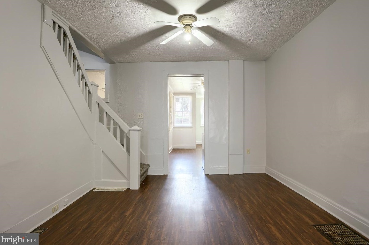 228 10th St, Lebanon PA  17042-5911 exterior