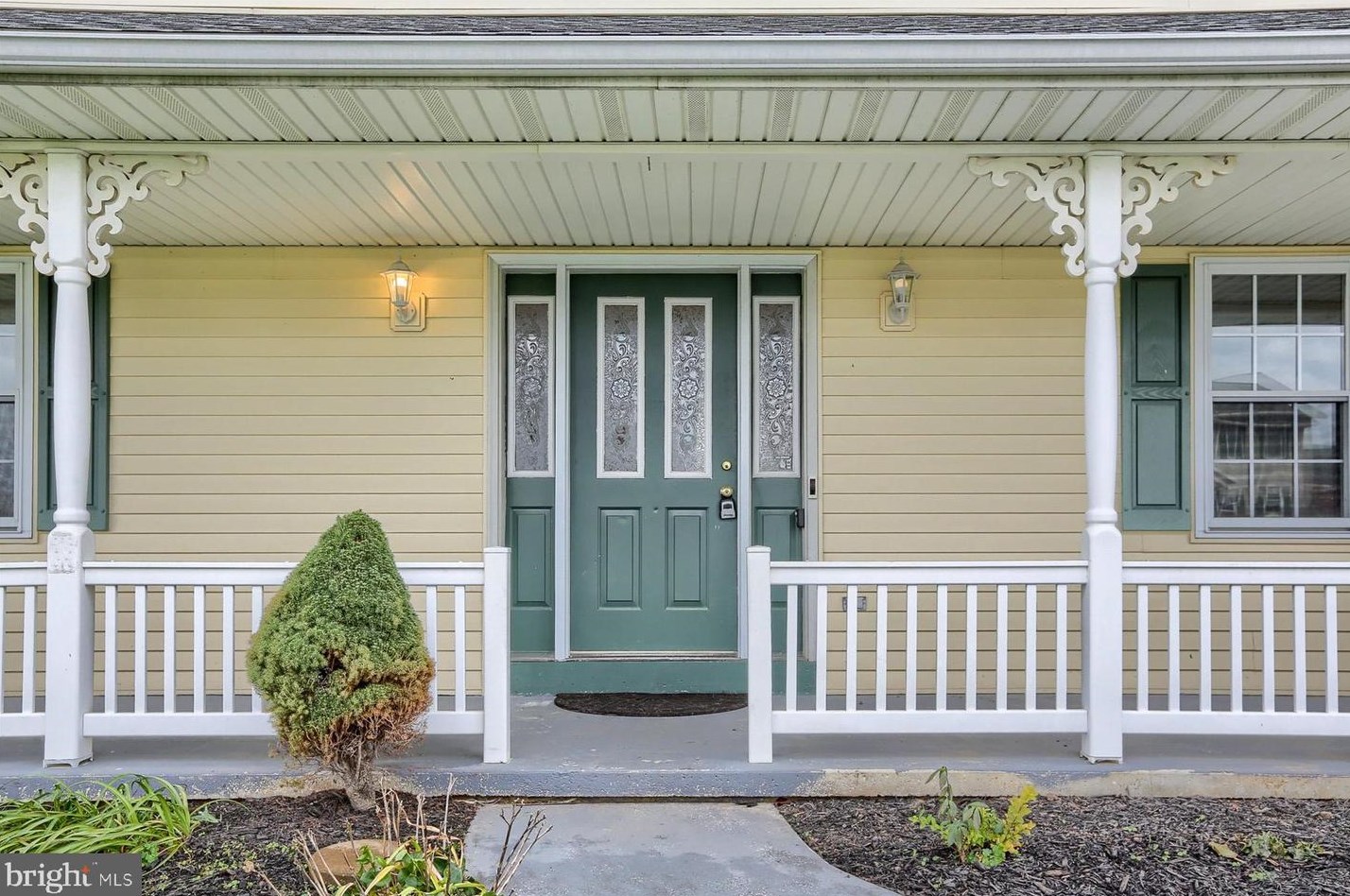 650 Richfield Dr, Lebanon PA  17042-8891 exterior