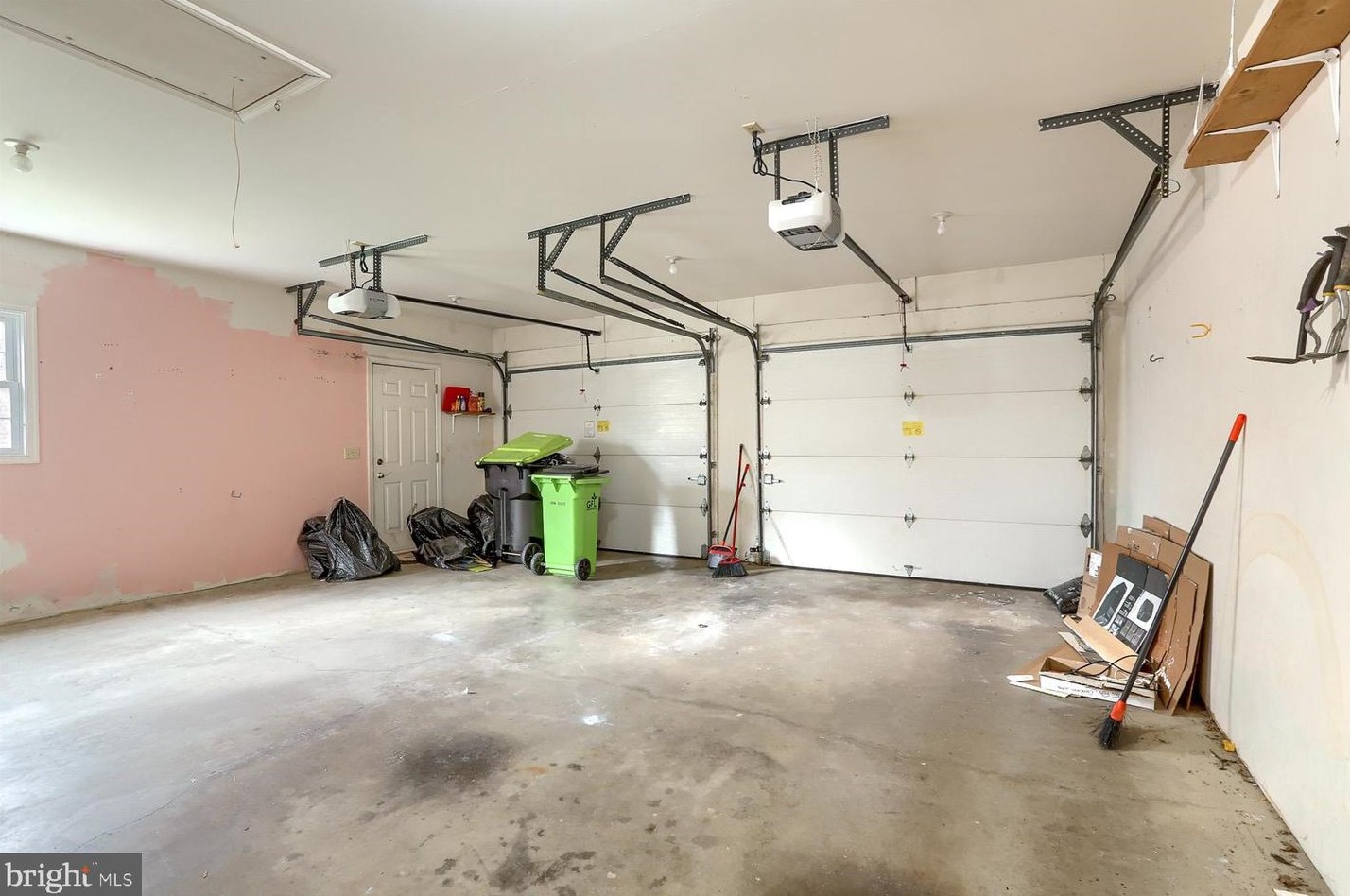 650 Richfield Dr, Lebanon PA  17042-8891 exterior