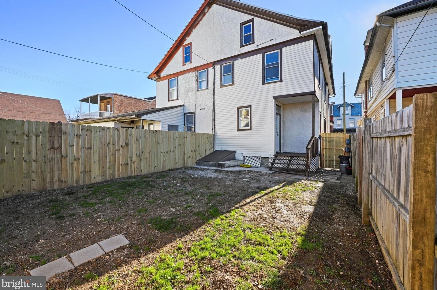 211 Chestnut St, Lebanon PA  17042-3211 exterior