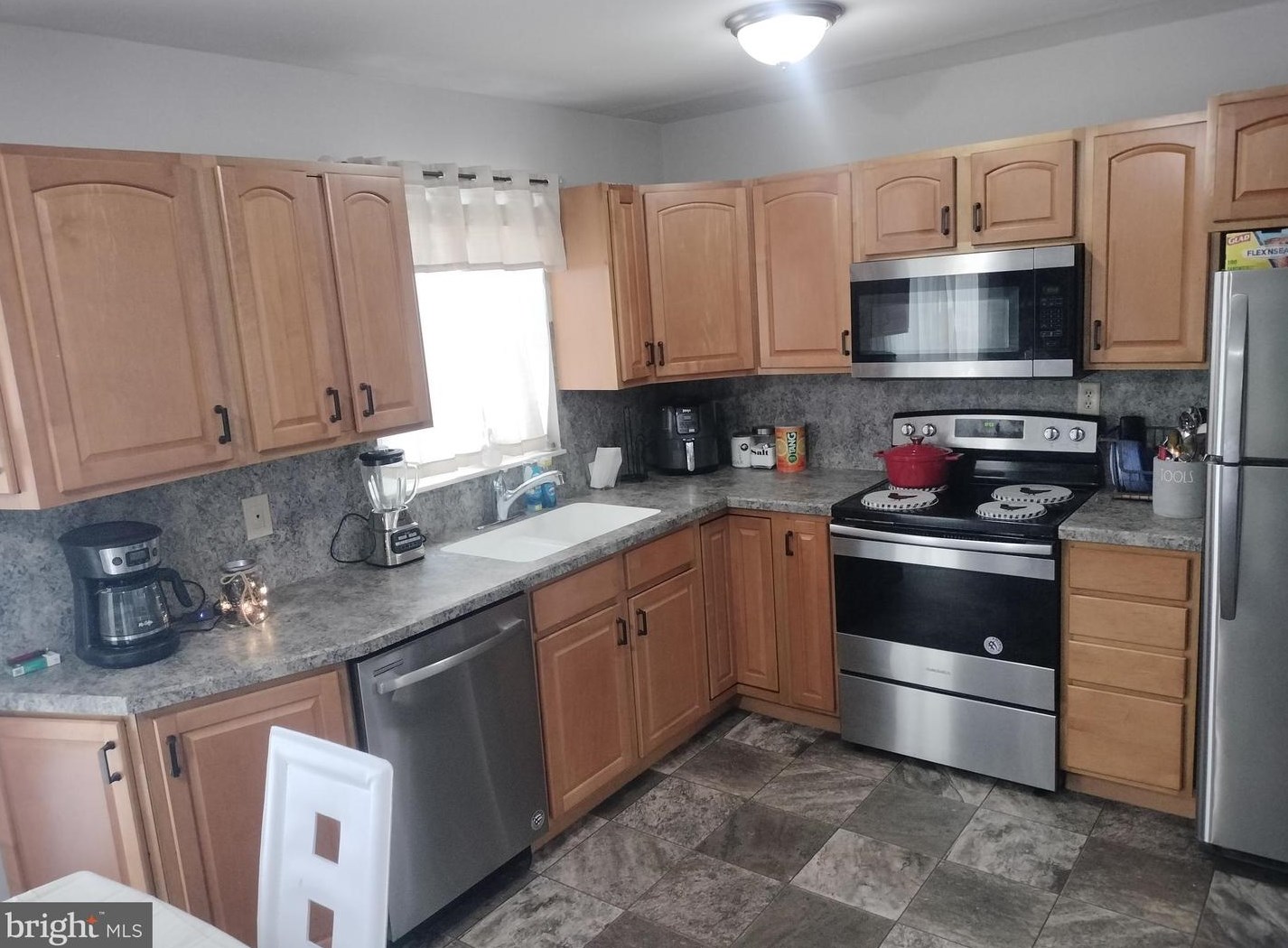 1460 Old Hickory Ln, Lebanon PA  17046-8257 exterior