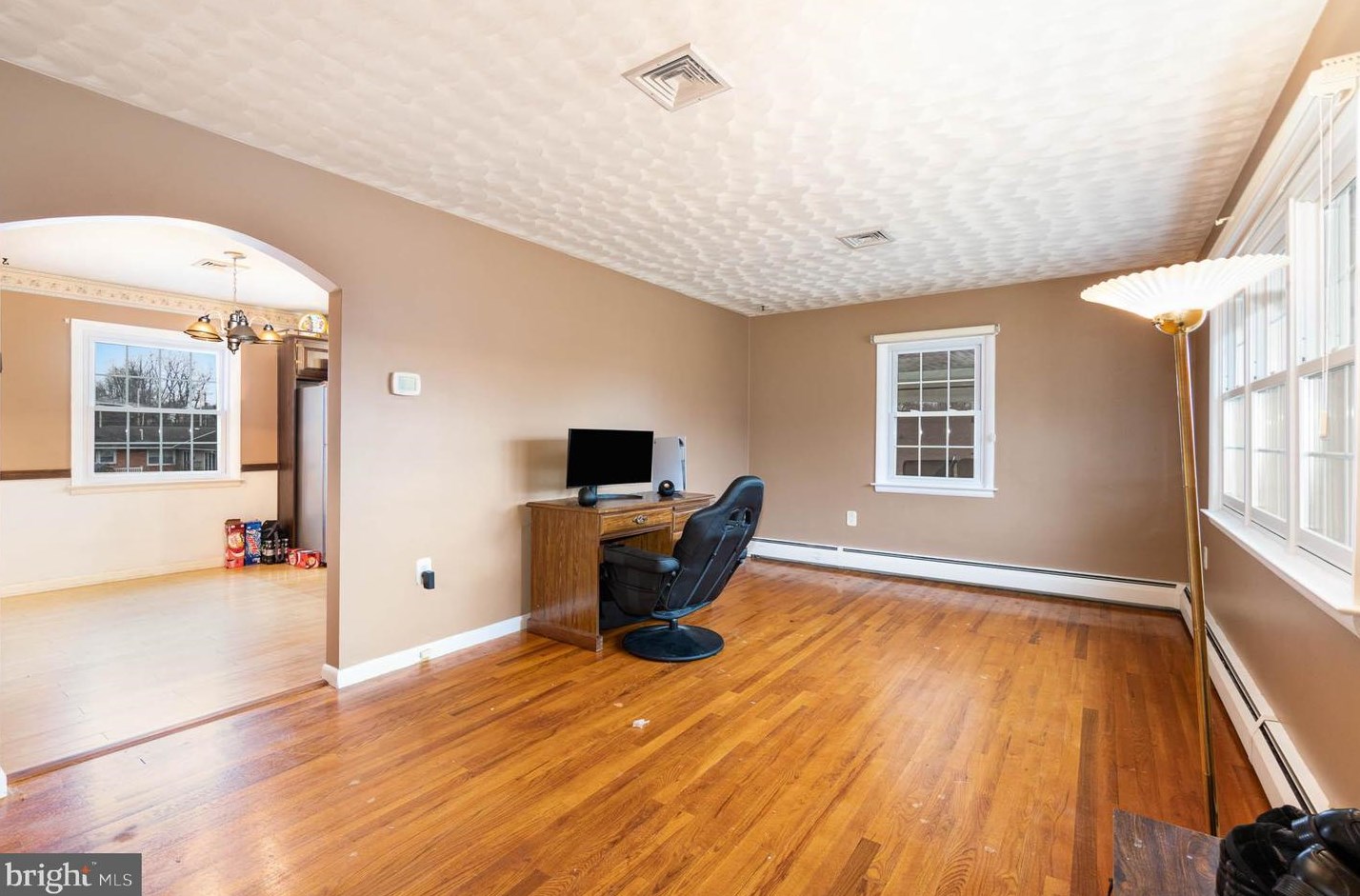 403 Wilshire Dr, Lebanon PA  17042-3157 exterior