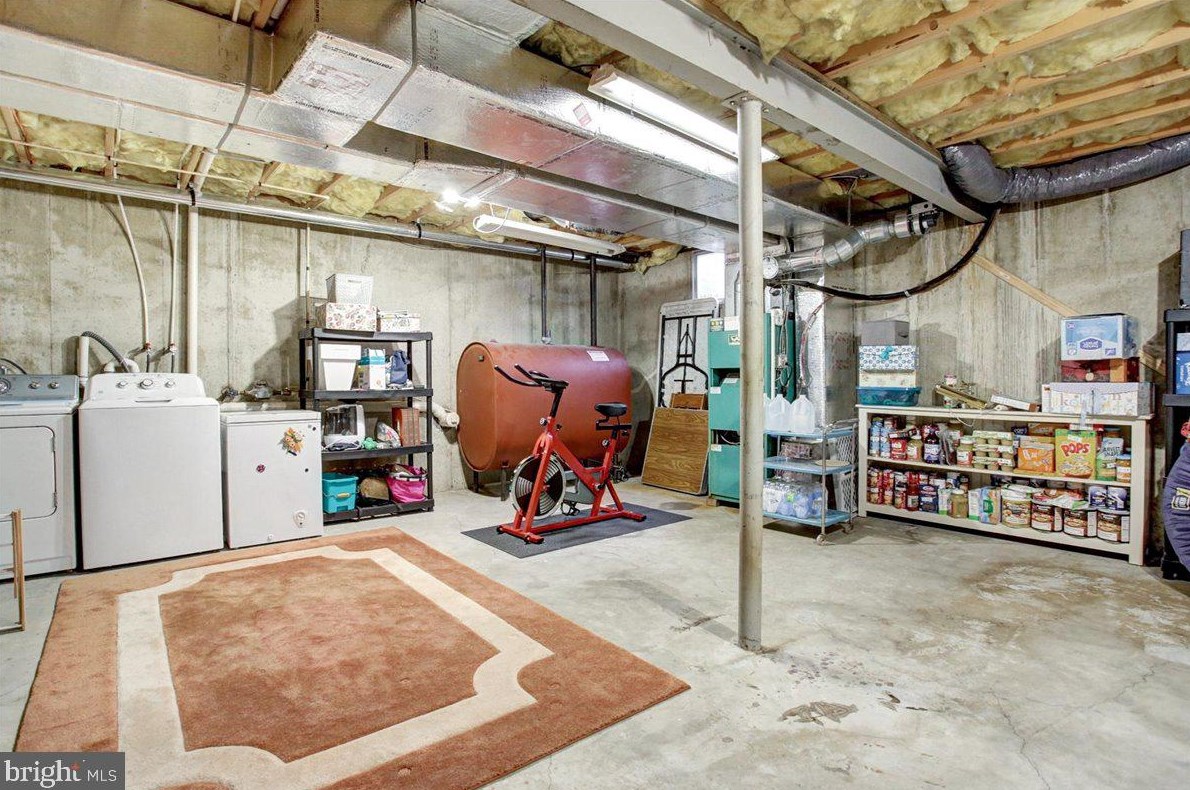 20 Brookfield Dr, Lebanon PA  17046-1800 exterior