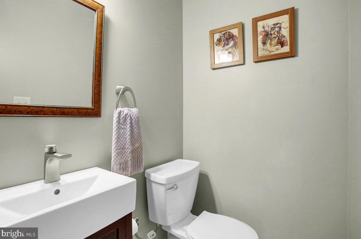 20 Brookfield Dr, Lebanon PA  17046-1800 exterior