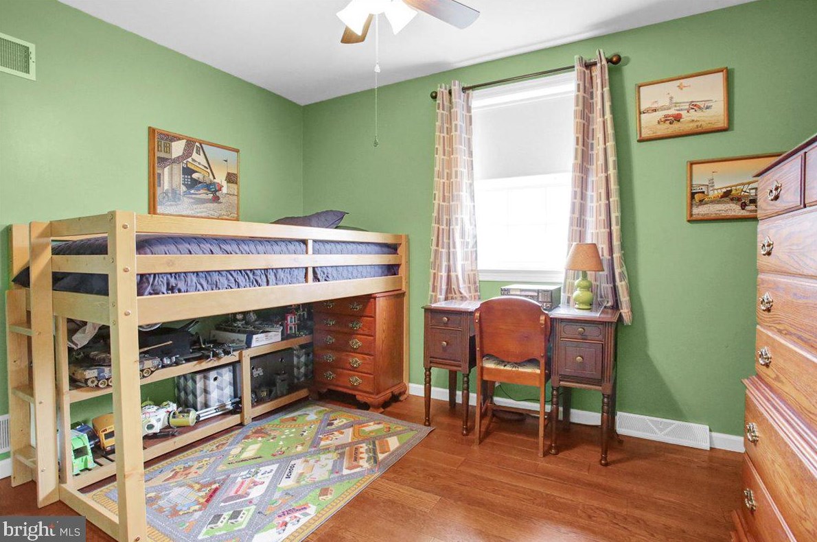 20 Brookfield Dr, Lebanon PA  17046-1800 exterior