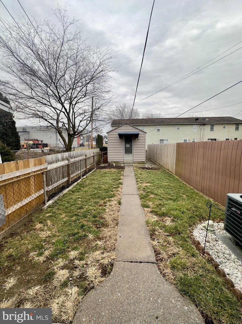 28 Folmer St, Lebanon PA  17042-5633 exterior