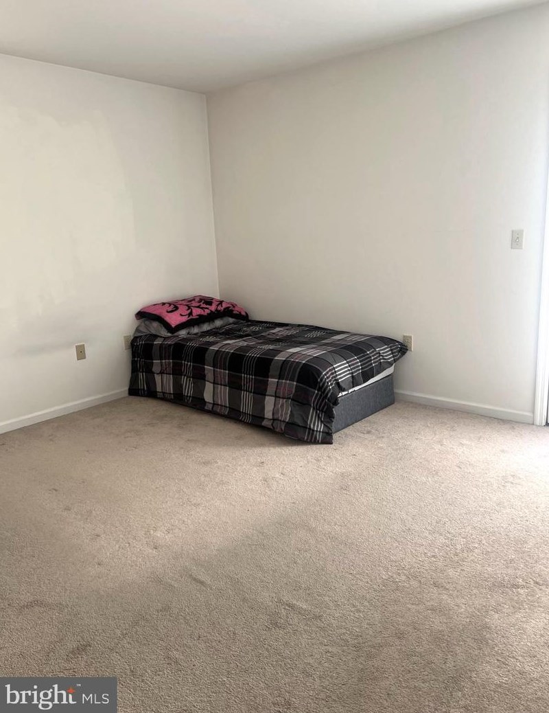 2016 Acorn Dr, Lebanon PA  17042-4600 exterior