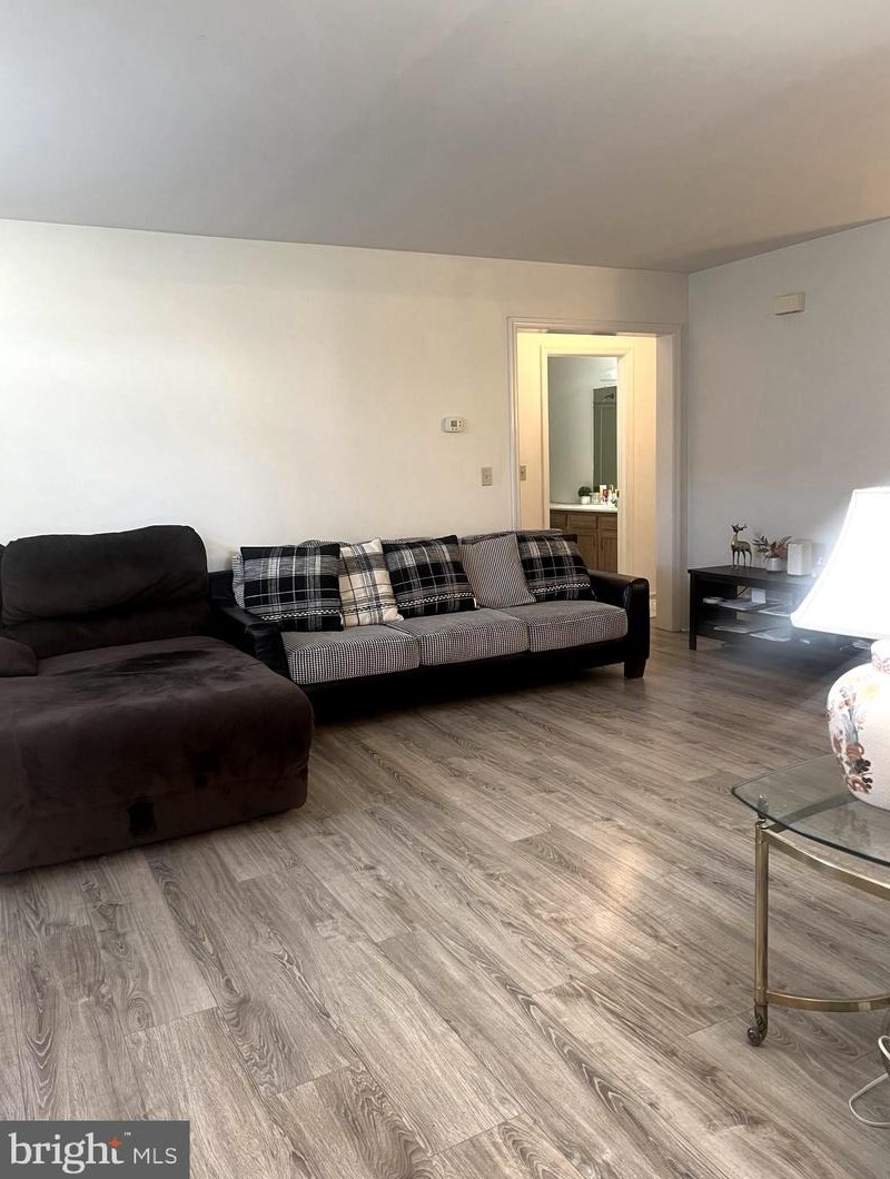 2016 Acorn Dr, Lebanon PA  17042-4600 exterior