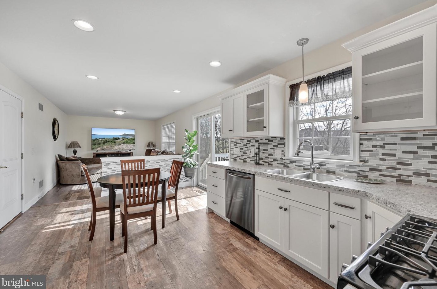 1164 Harvest Dr, Lebanon PA  17046-1574 exterior