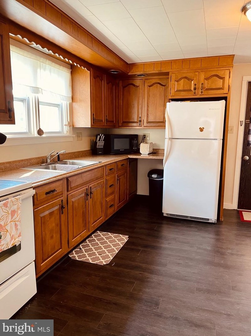 747 Hanover St, Lebanon PA  17046-3027 exterior