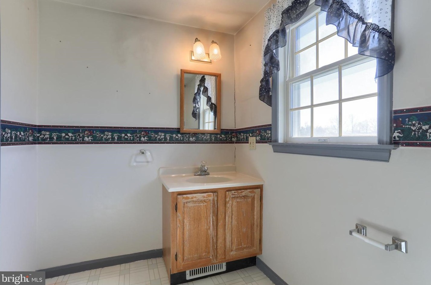 103 Swatara Cir, Bordnersville PA  17038-9719 exterior