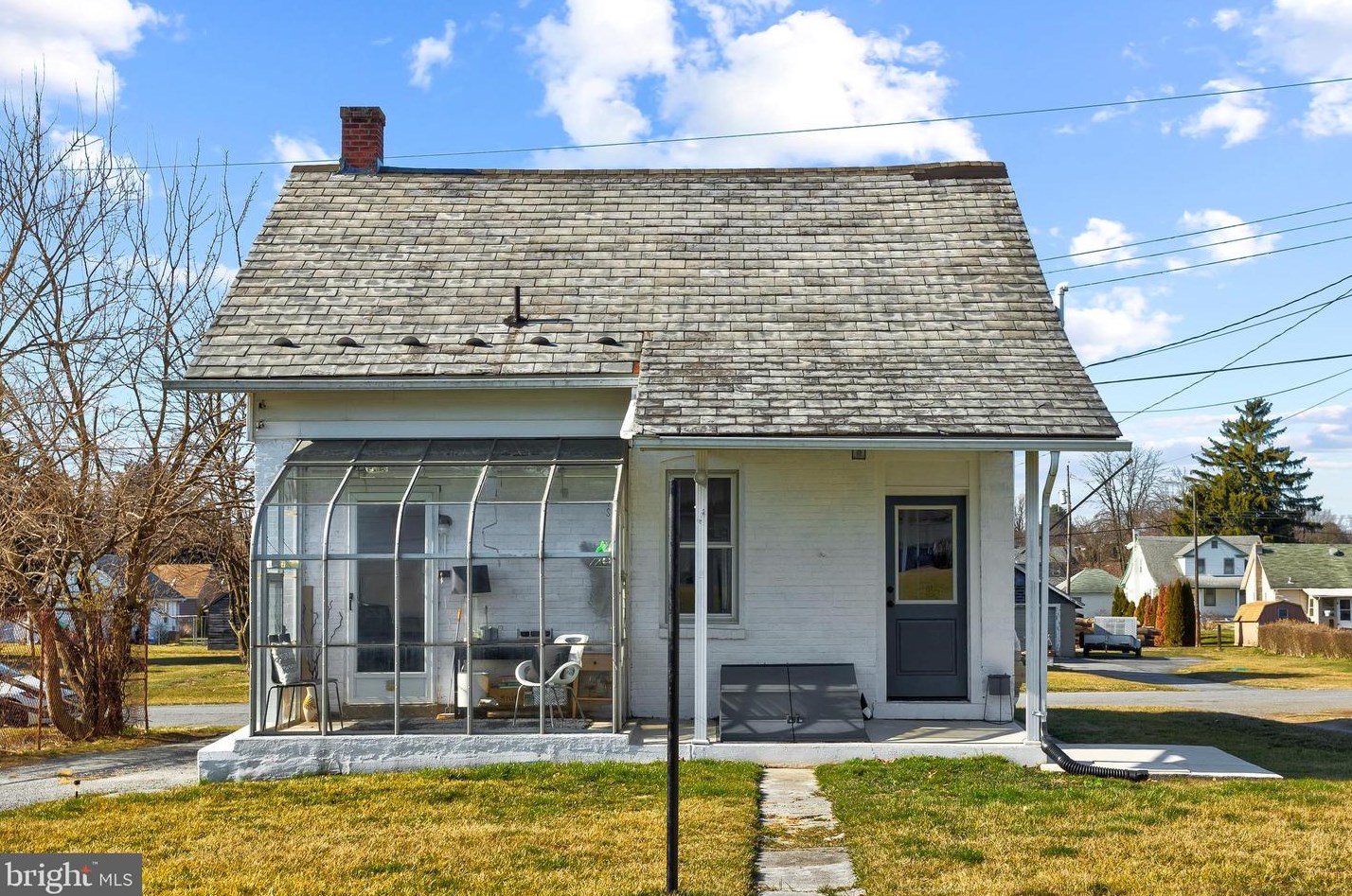 1914 Allegheny Ave, Lebanon PA  17042-8313 exterior