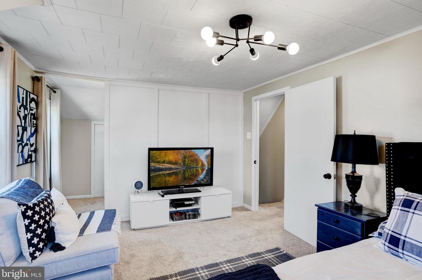 1914 Allegheny Ave, Lebanon PA  17042-8313 exterior