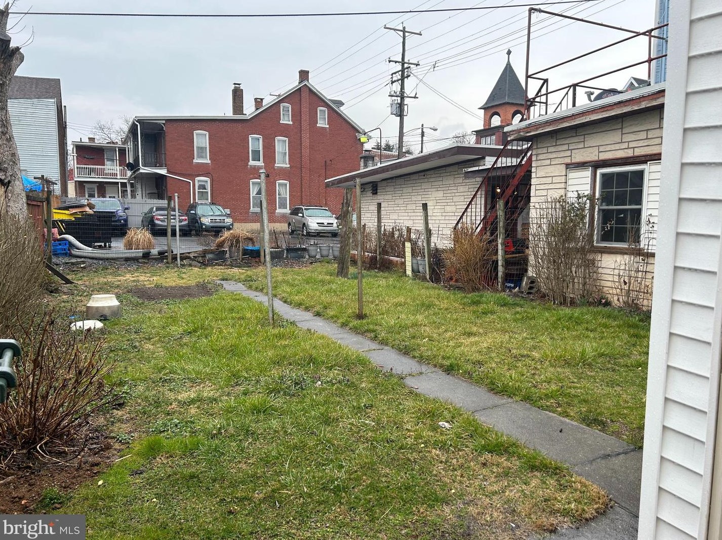 373 10th St, Lebanon PA  17042-5916 exterior