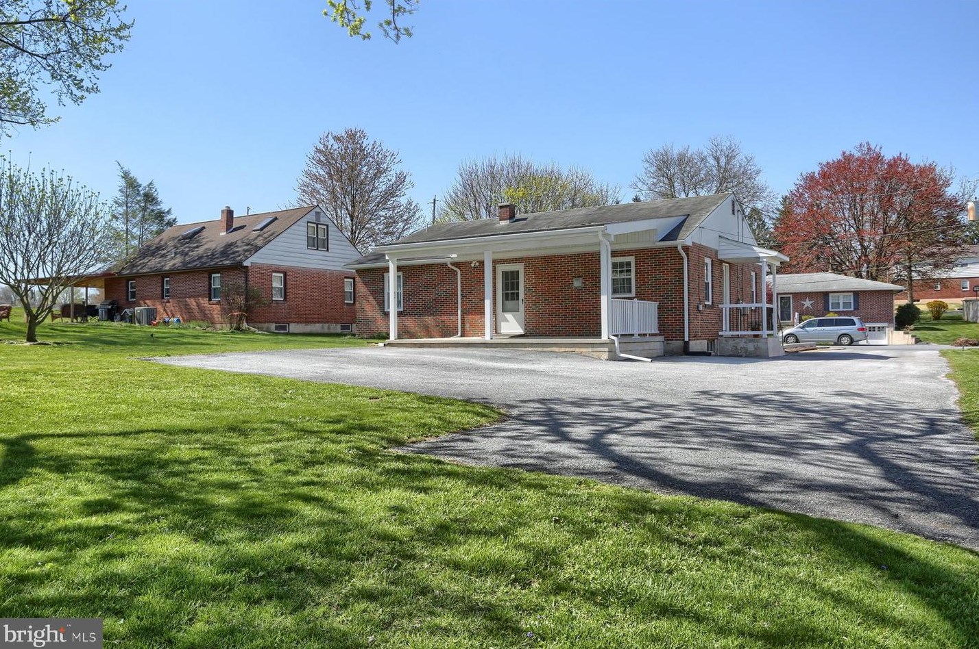 708 2nd Ave, Lebanon PA  17042-7608 exterior