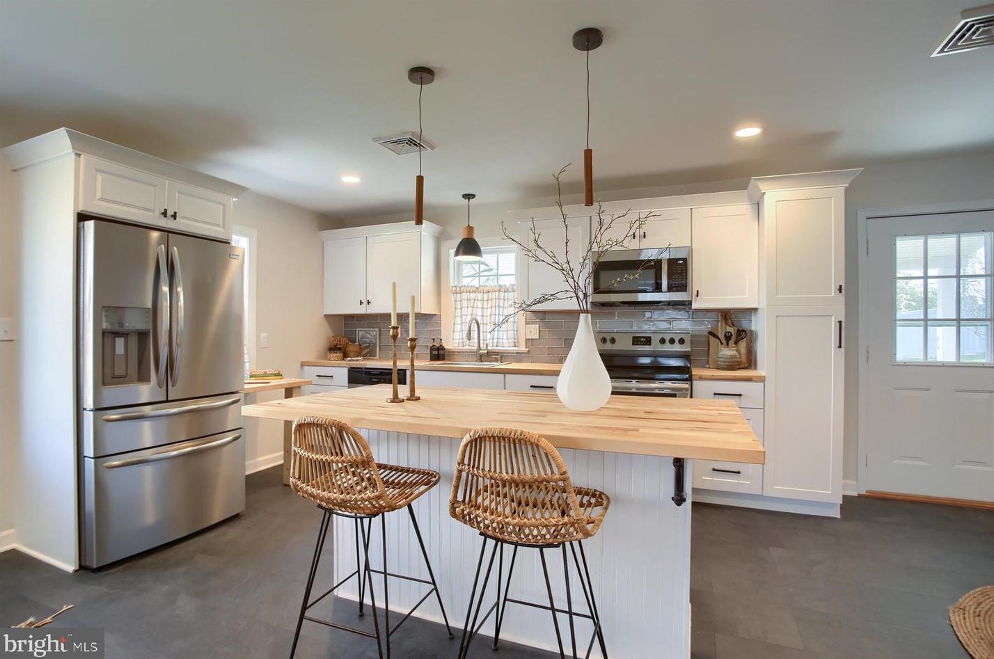 708 2nd Ave, Lebanon PA  17042-7608 exterior