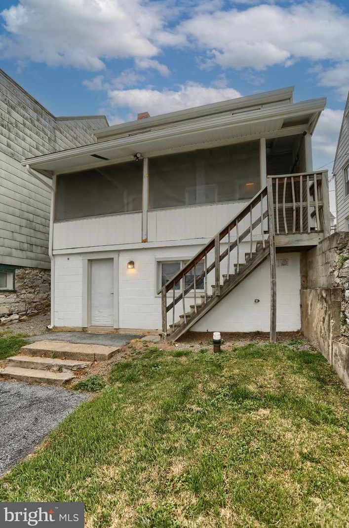 530 Maple St, Lebanon PA  17042-2535 exterior