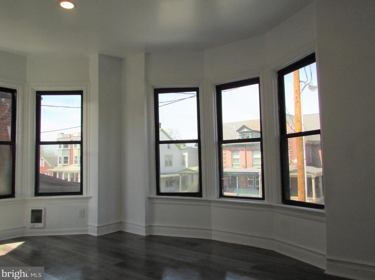 320 Chestnut St, Lebanon PA  17042-5630 exterior