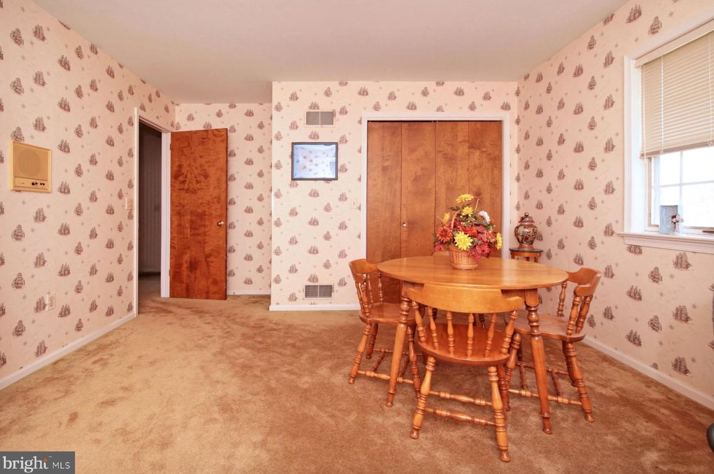 836 Tudor Ln, Lebanon PA  17042-6406 exterior