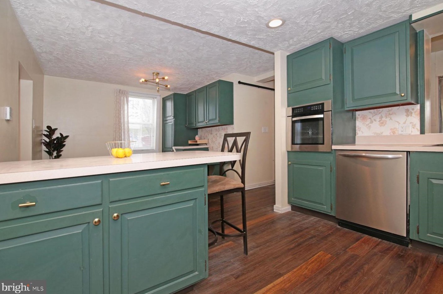 402 Maple St, Lebanon PA  17042-2427 exterior