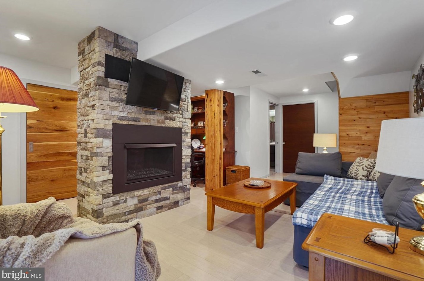 151 Timber Ln, Lebanon PA  17042-8976 exterior