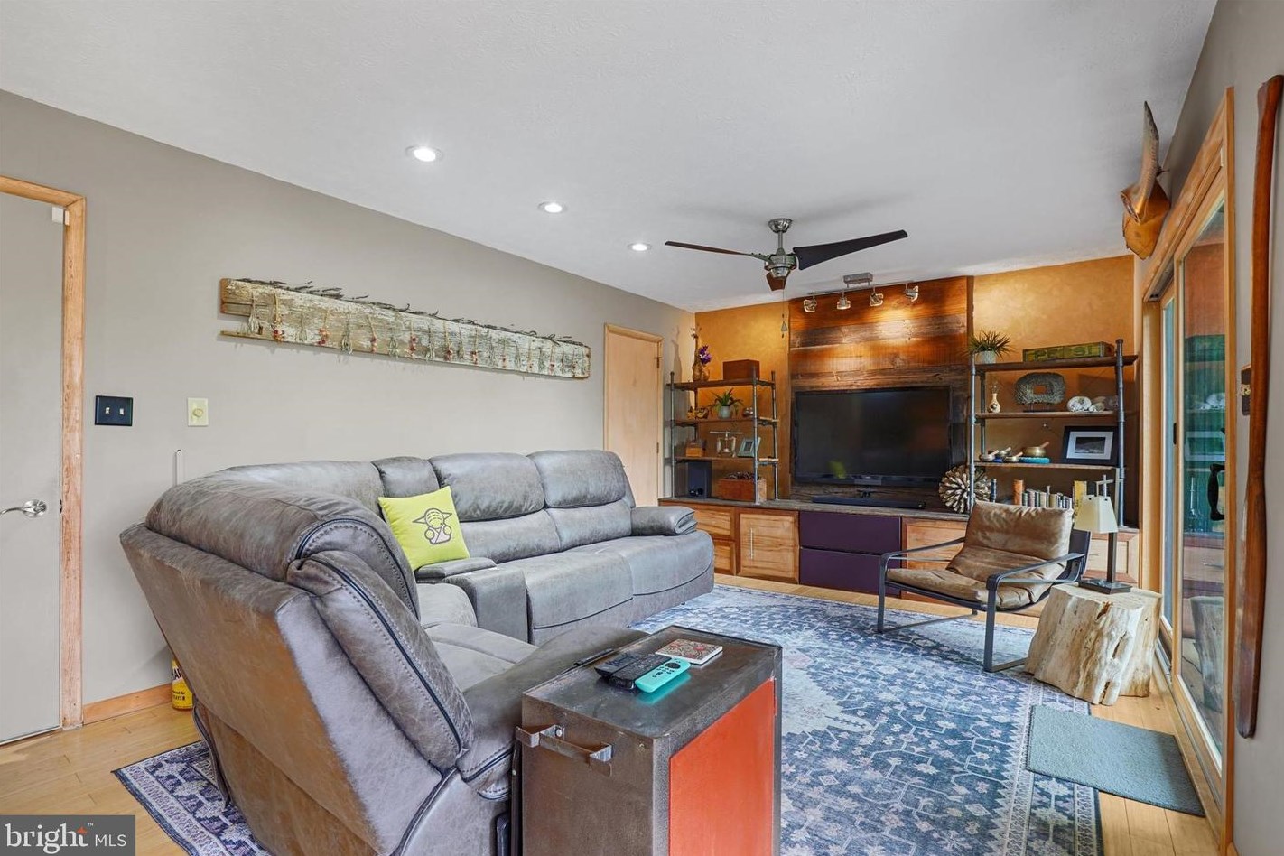 151 Timber Ln, Lebanon PA  17042-8976 exterior