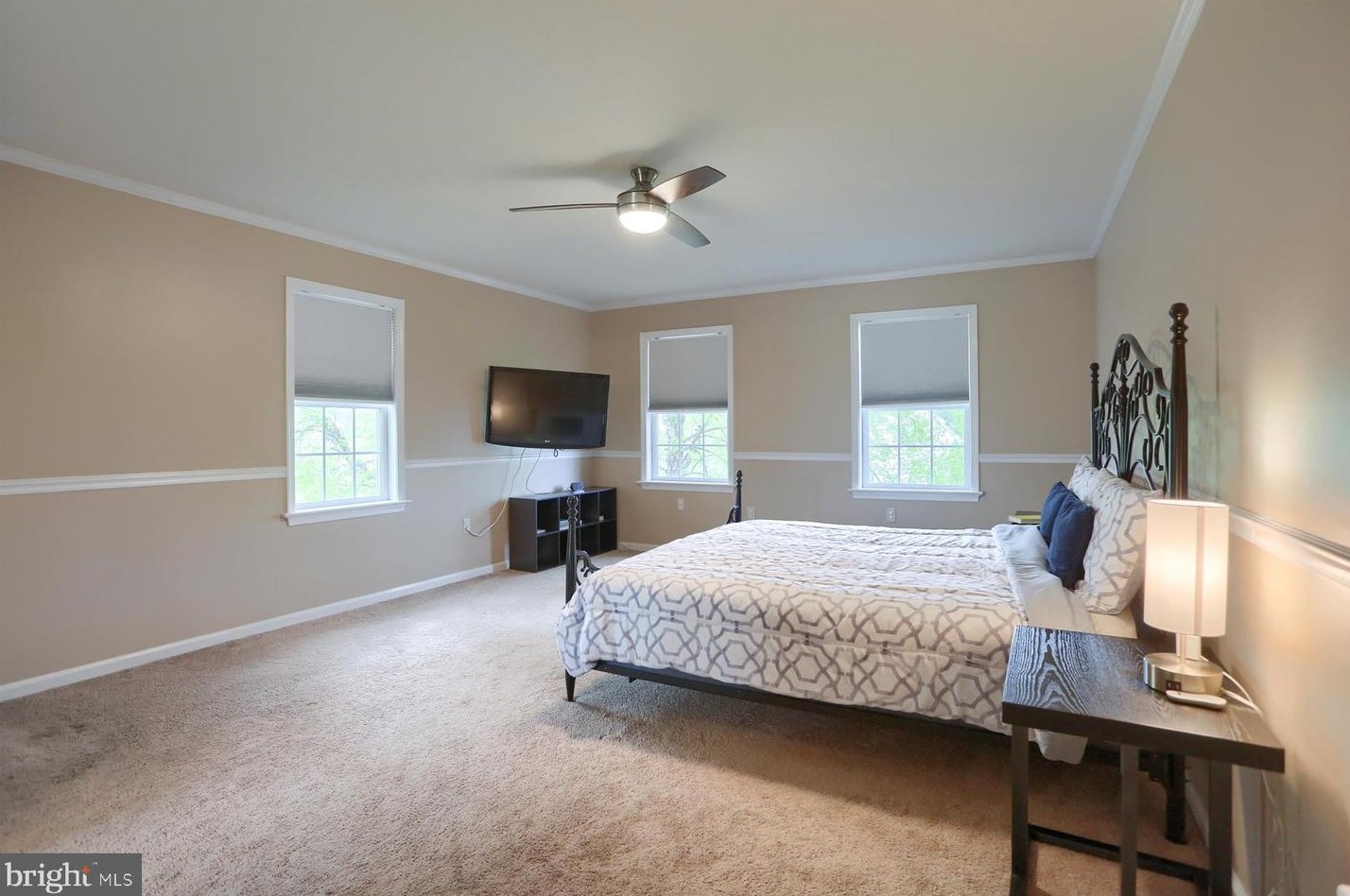 15 Augusta Dr, Bellegrove PA  17003-8609 exterior
