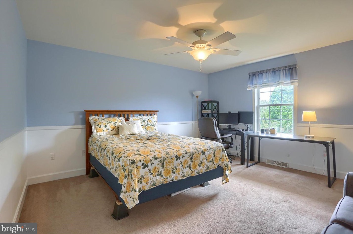 15 Augusta Dr, Bellegrove PA  17003-8609 exterior