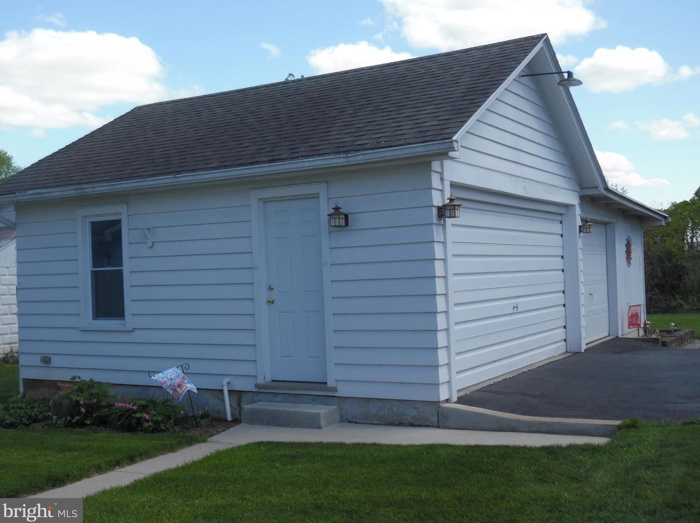 1114 Main St, Bellegrove PA 17003-1413 exterior