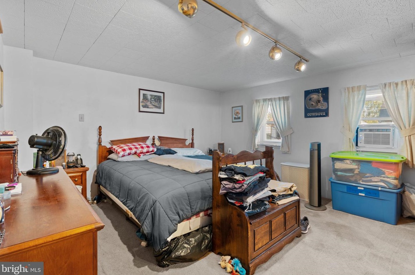 1823 Ctr St, Lebanon PA 17042-4447 exterior