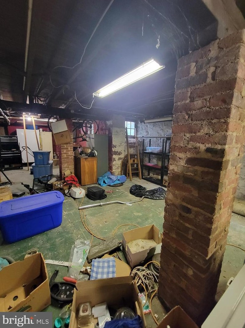 1127 Washington St, Lebanon PA  17042-6646 exterior