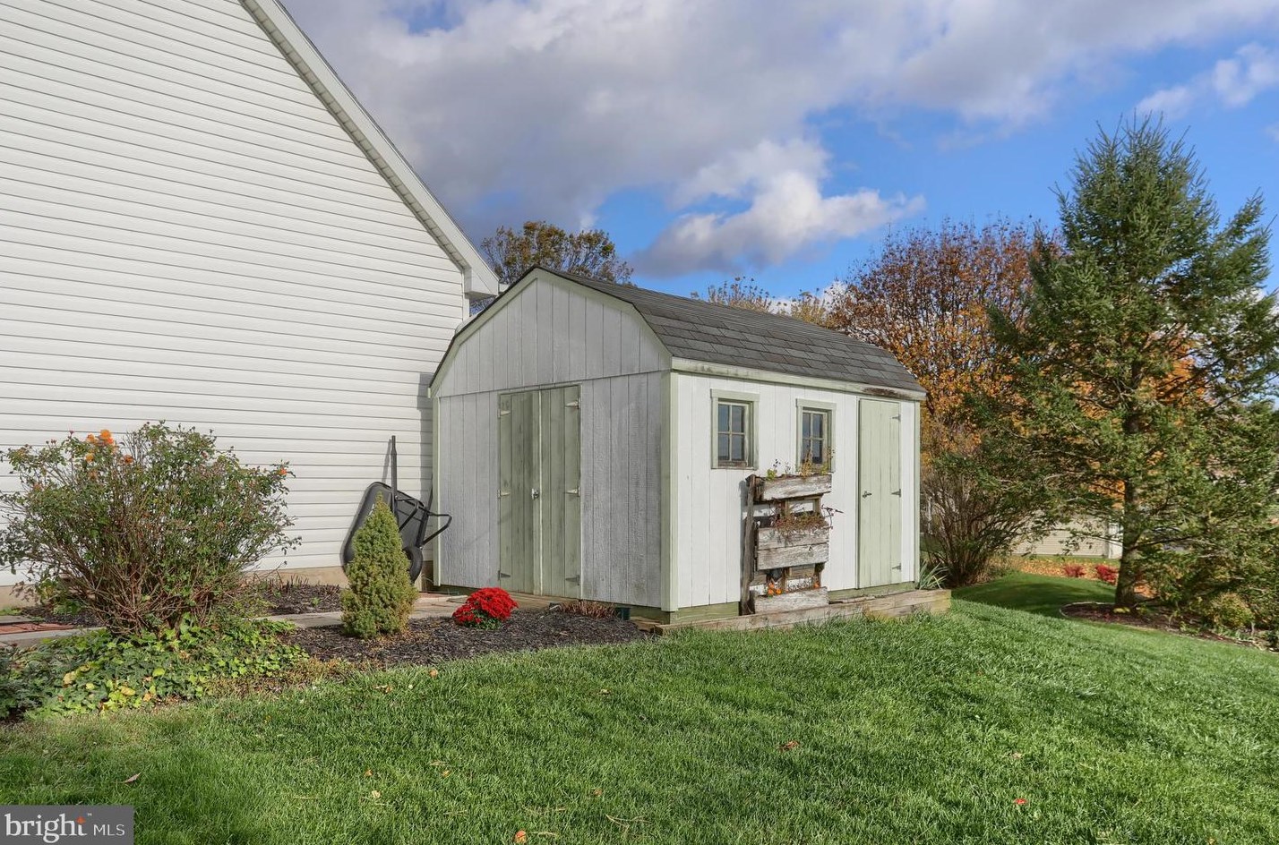1350 Juniper St, Lebanon PA  17042-6432 exterior