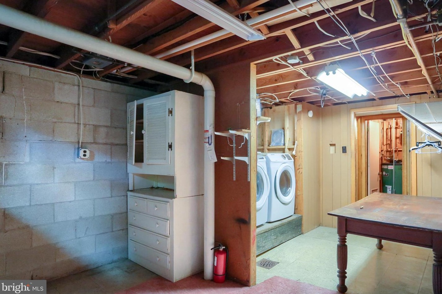 427 Locust St, Lebanon PA  17042-3114 exterior