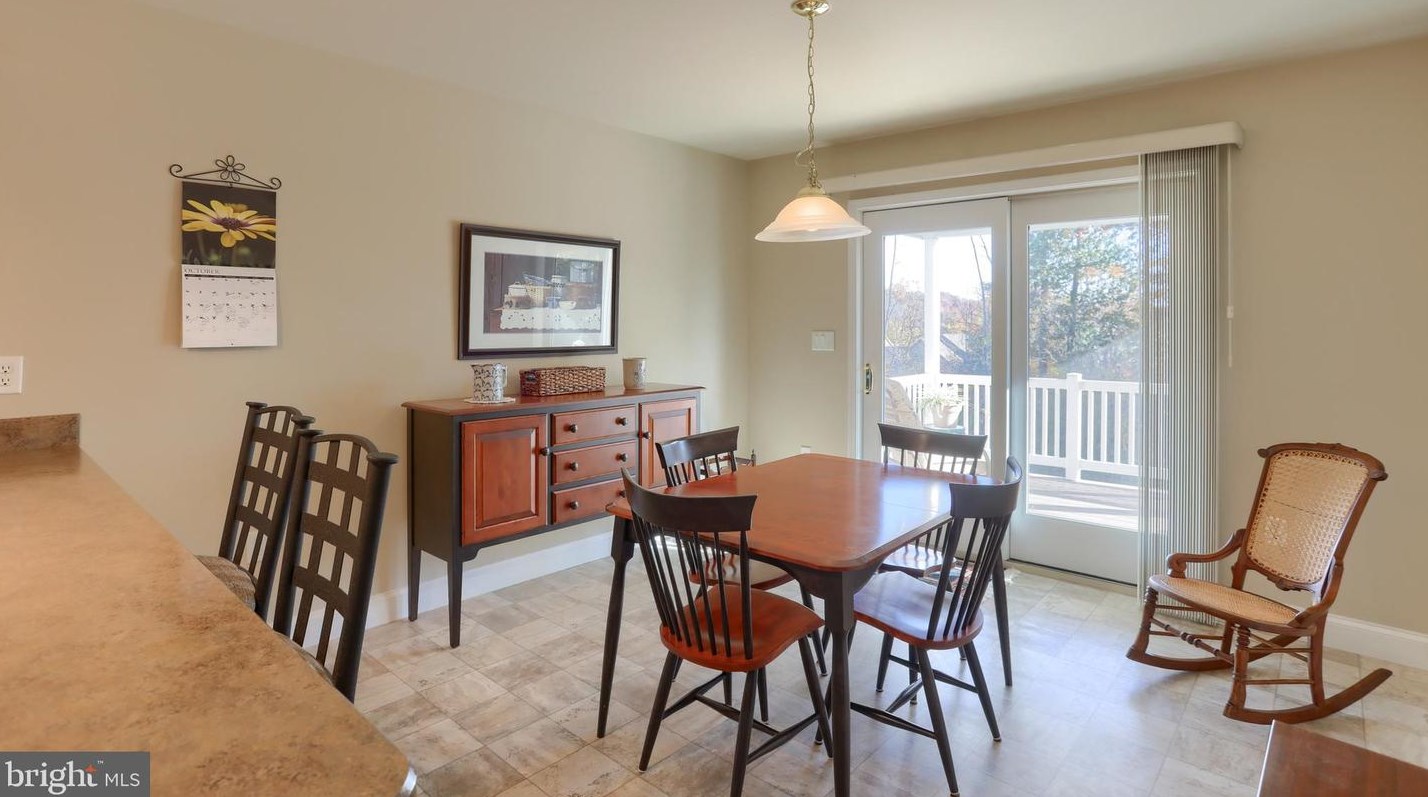 1023 English Dr, Lebanon PA  17042-9267 exterior