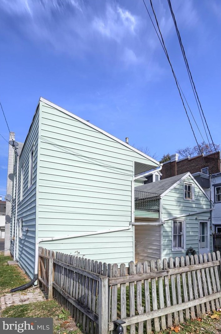 518 Chestnut St, Lebanon PA 17042-3105 exterior