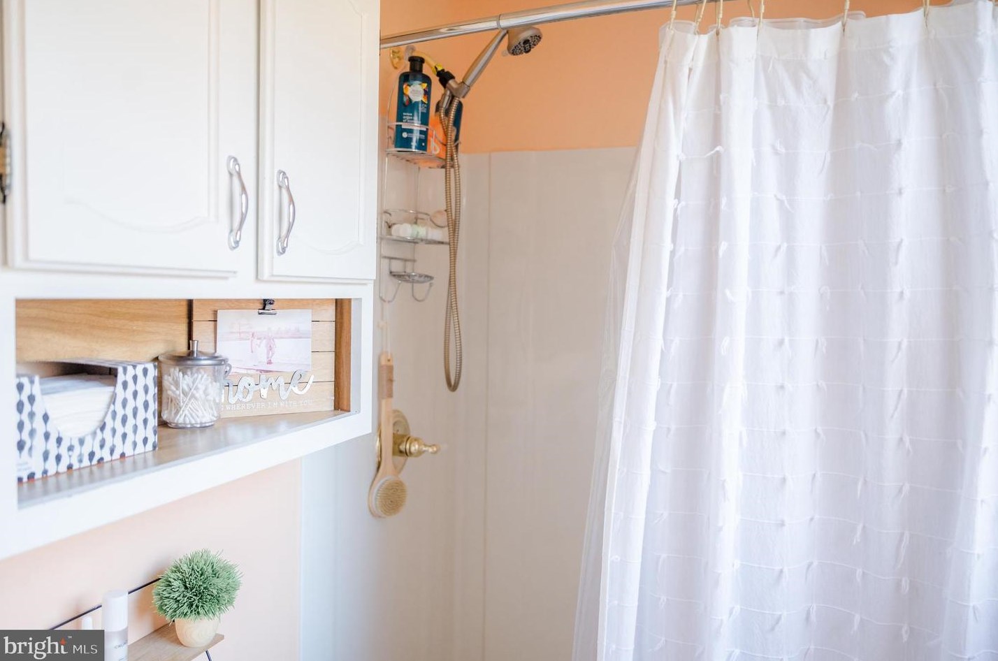 645 Aspen Ln, Lebanon PA  17042-9071 exterior