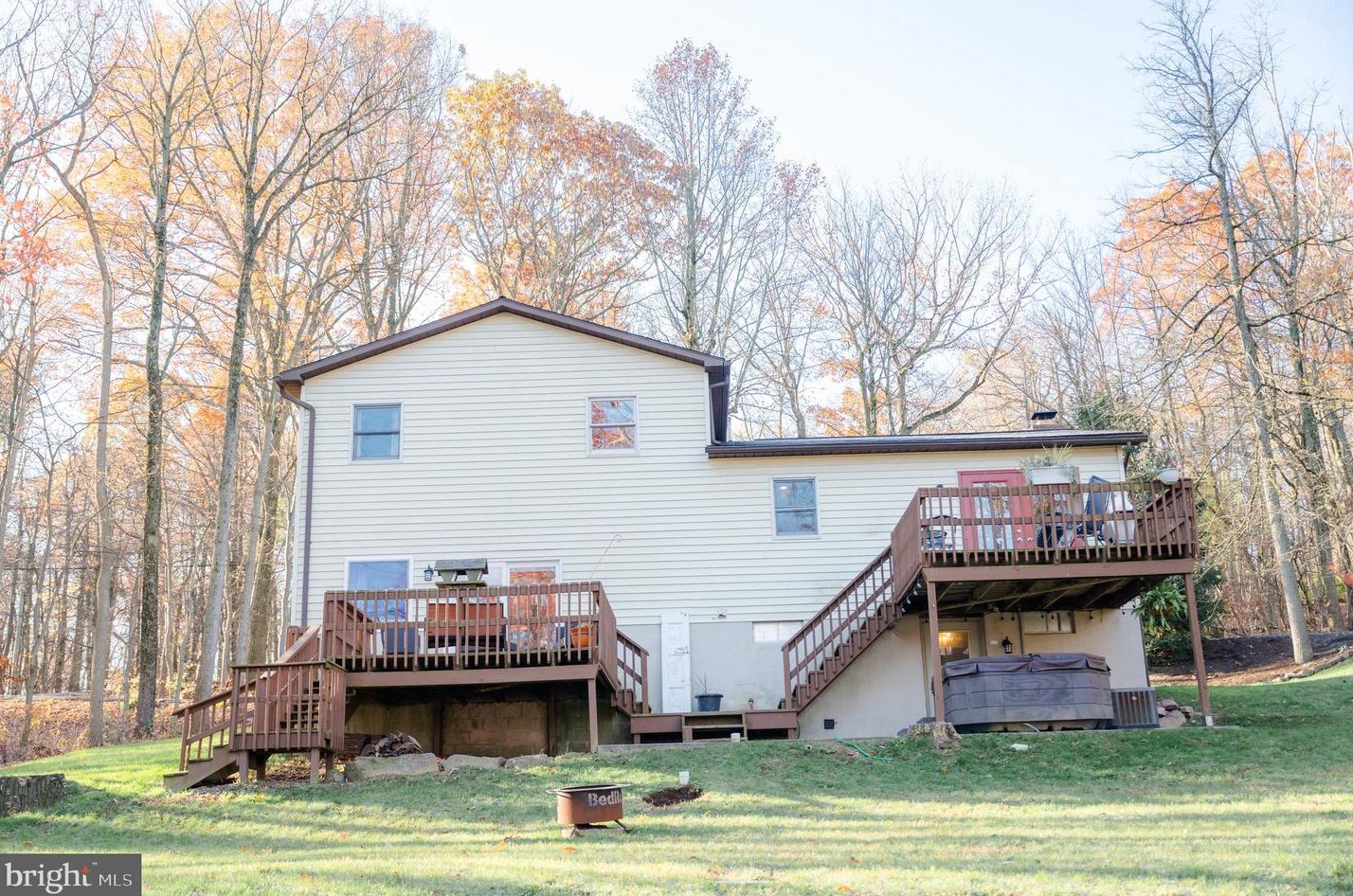 645 Aspen Ln, Lebanon PA  17042-9071 exterior