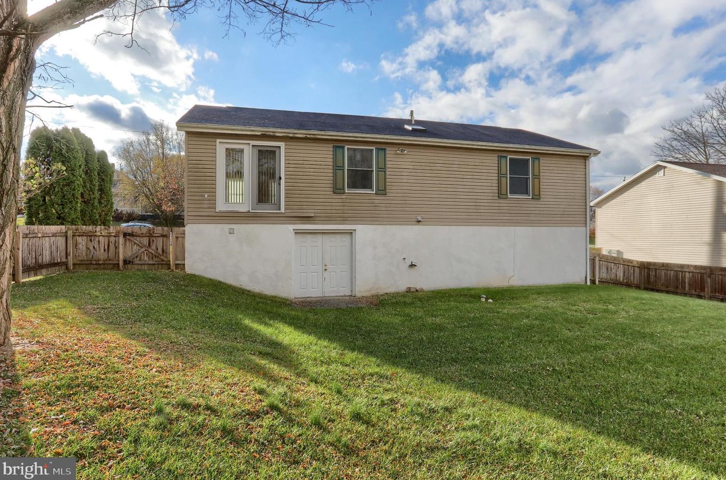 131 Chestnut St, Bordnersville PA  17038-8958 exterior