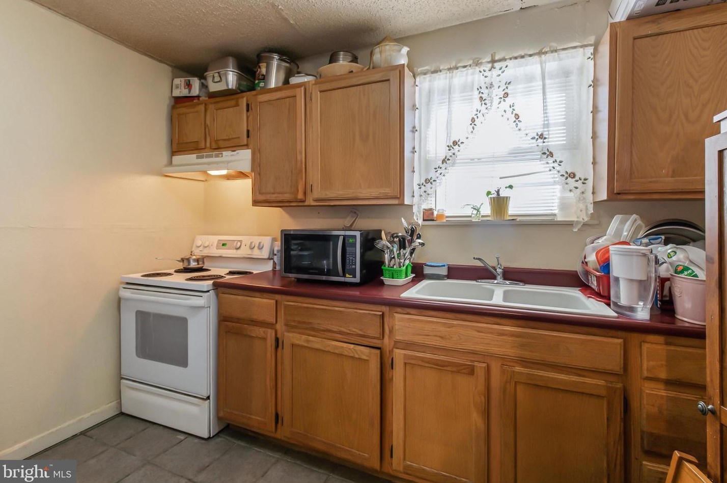 312 9 St, Lebanon PA 17042-5906 exterior