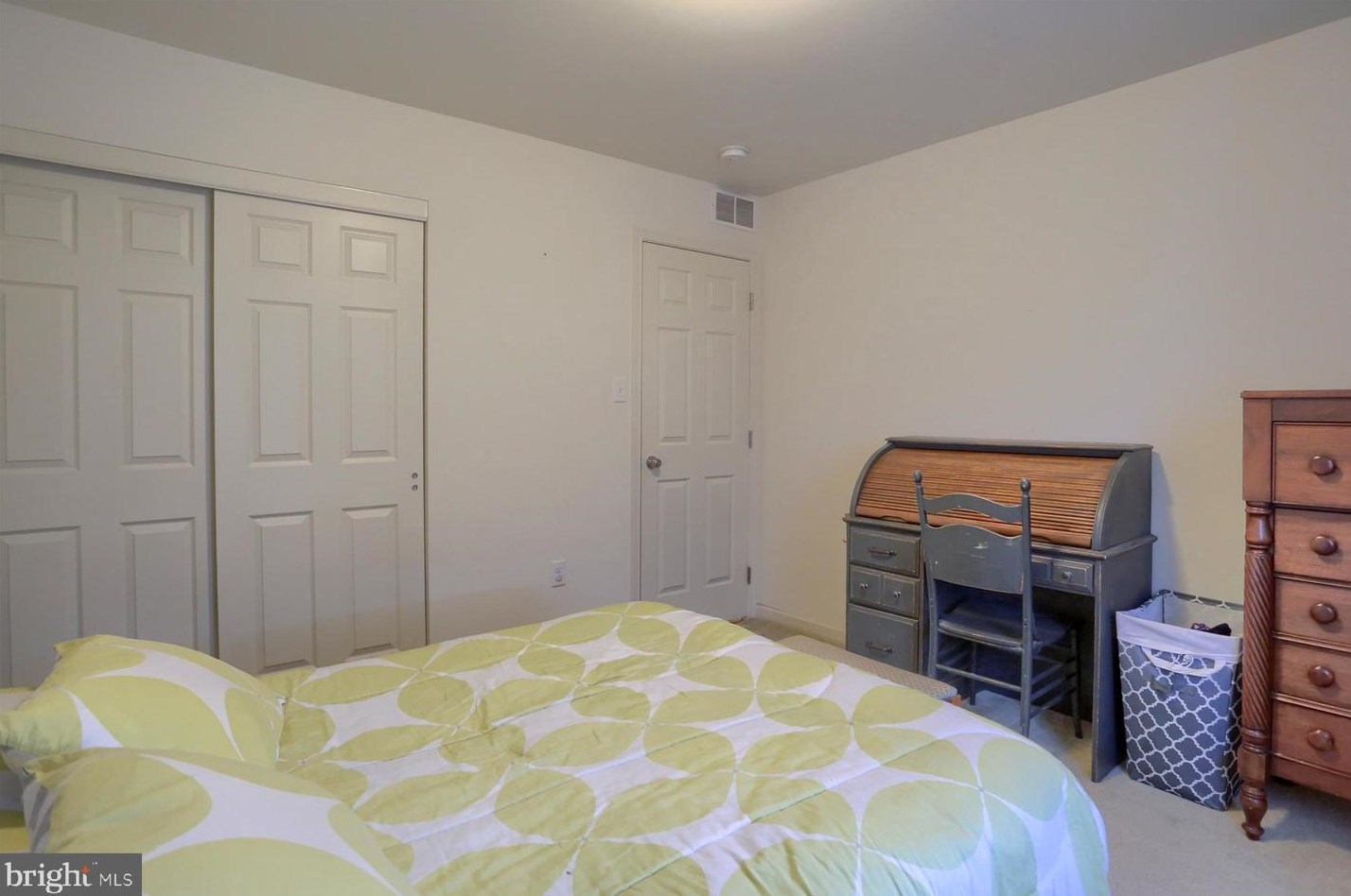 47 Wildflower Cir, Lebanon PA  17046-8122 exterior