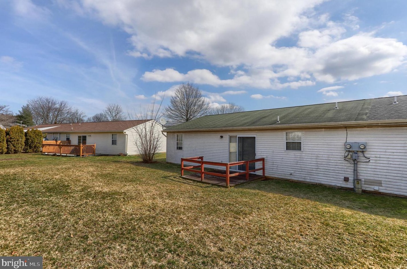 231 Ctr St, Lebanon PA 17042-4437 exterior