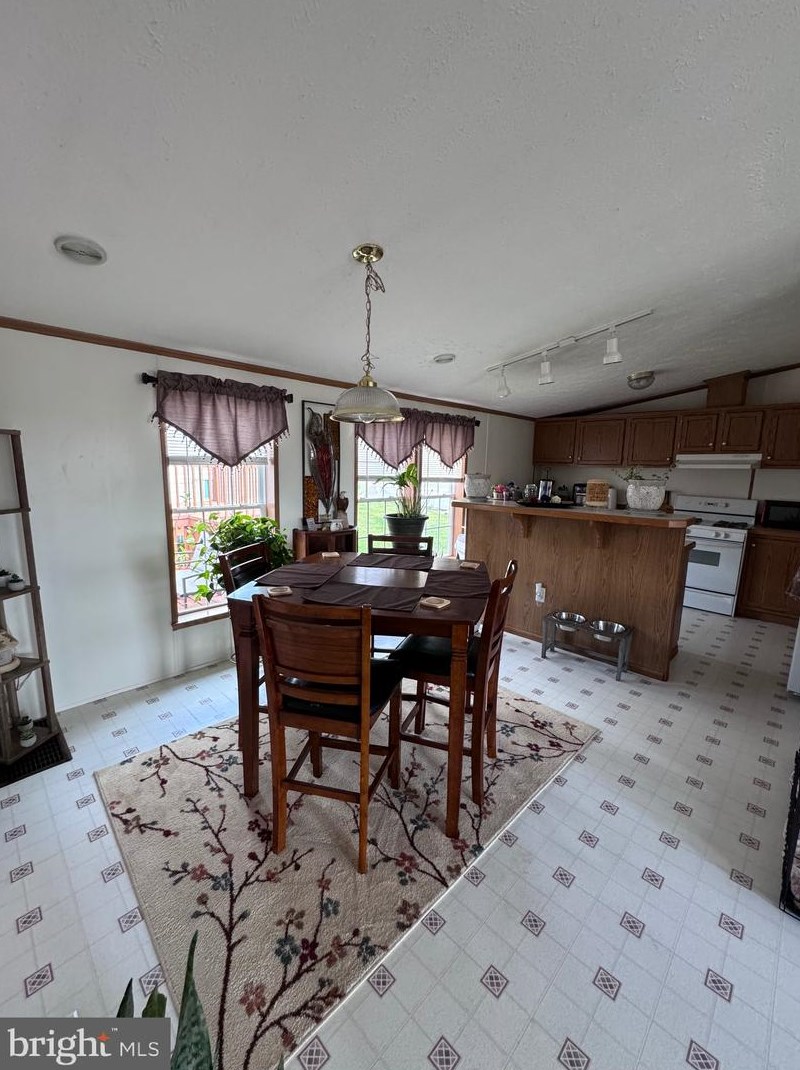 4 Timothy Ave, Lebanon PA 17042-4011 exterior