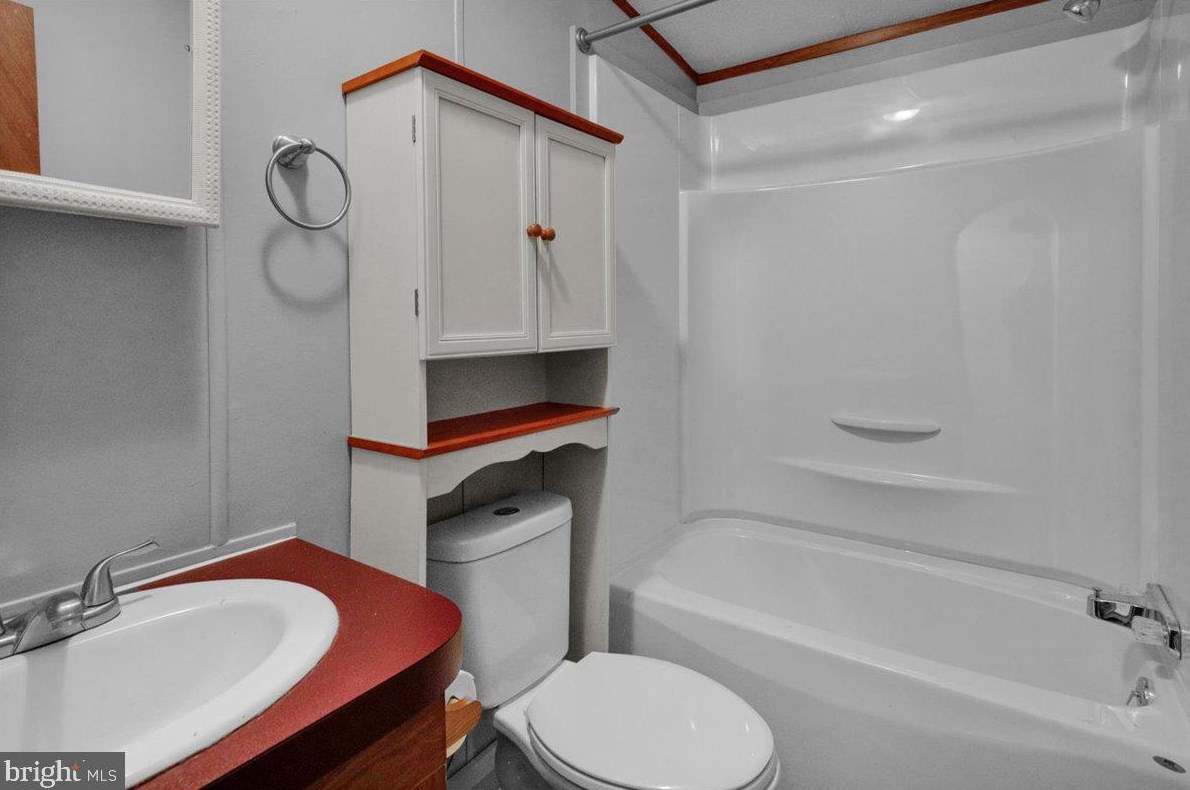 562 Palm City Park, Bellegrove PA 17003-9348 exterior